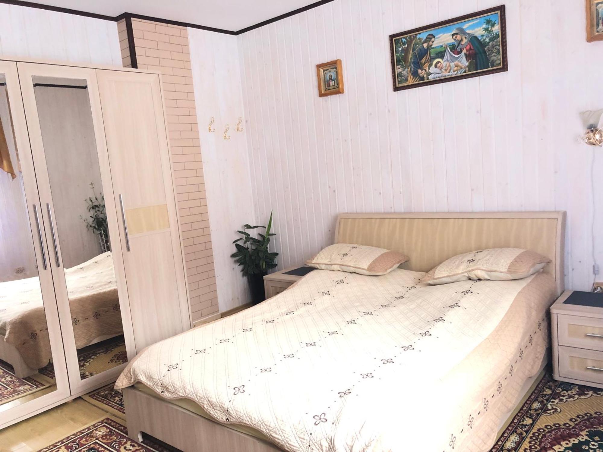 Біля Комори Pilipets Екстериор снимка